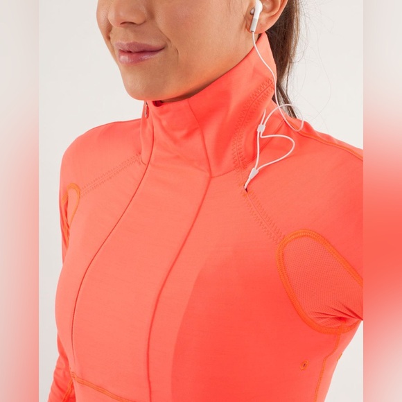 Lululemon Run: Reflect Pullover. Size 10. - Picture 2 of 8